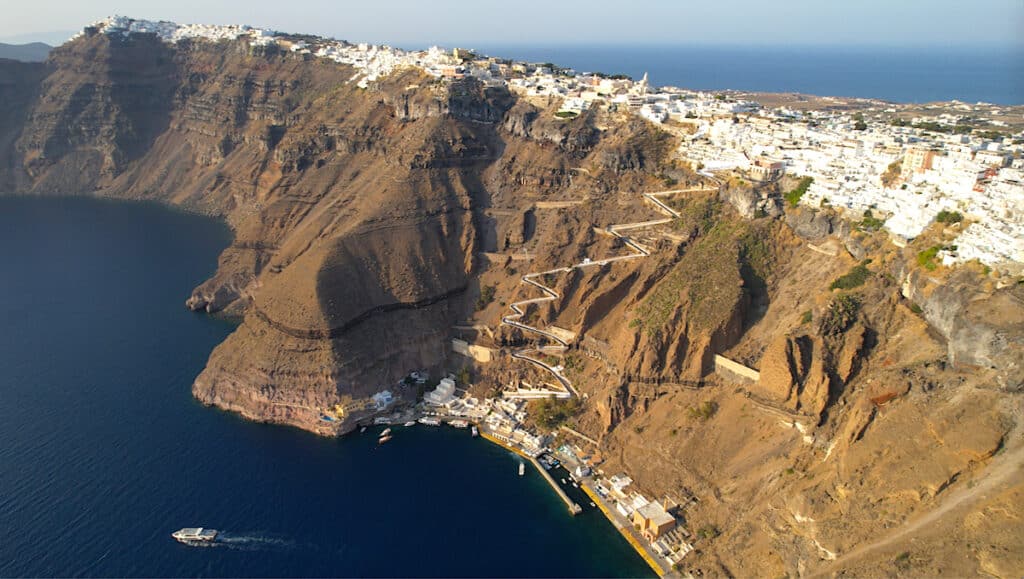 Yunanistan'daki Santorini kalderası