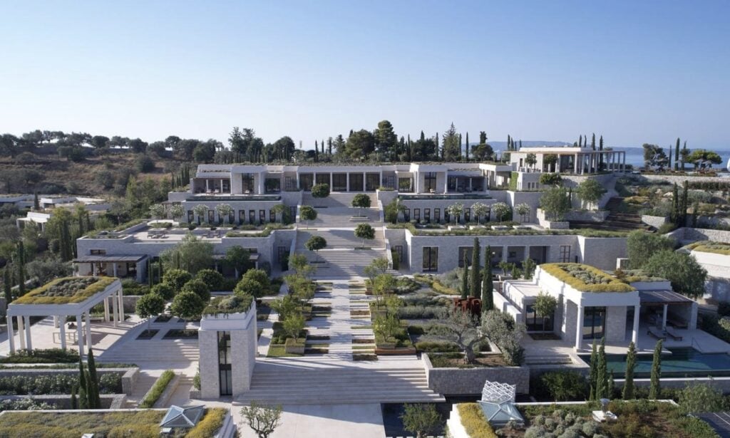 Amanzoe