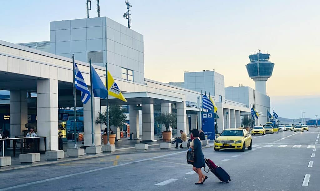 Yunan ve Kıbrıs vatandaşları Çin'e vizesiz seyahat edebilecek