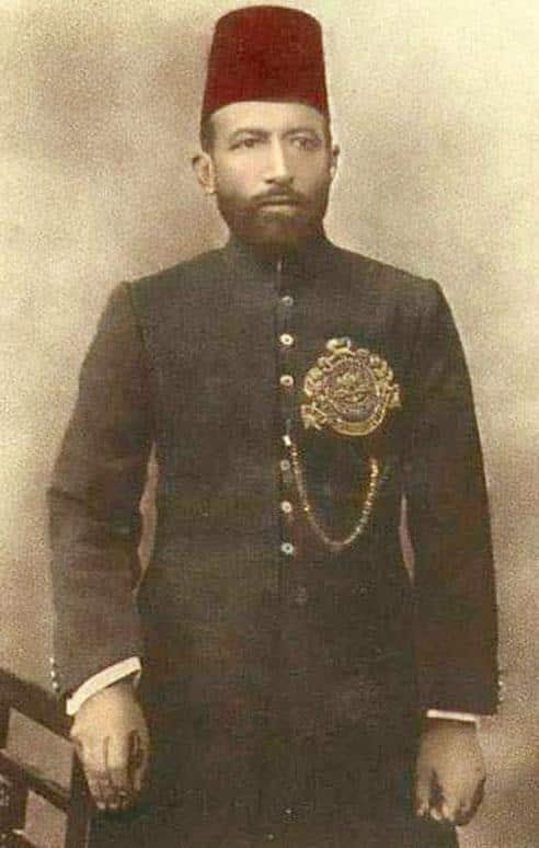 Hakim Ajmal Khan, Yunan tıbbının Türkistanlı Hintli uygulayıcısı.