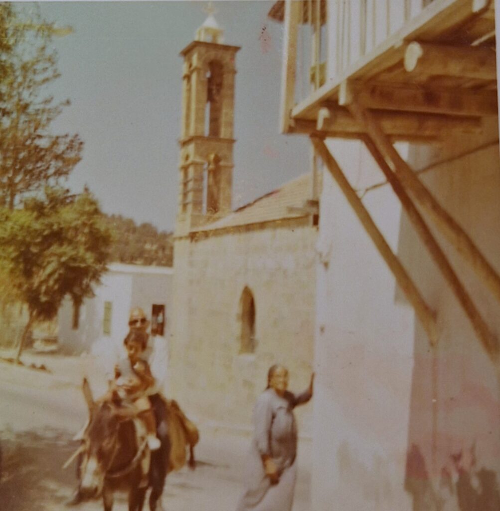 Türkiye'nin işgalinden önce Kıbrıs'ta bir köy