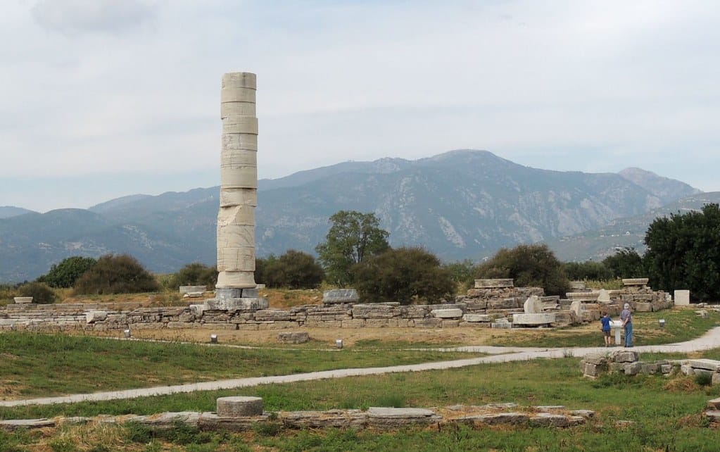 Antik Yunanistan'ın en büyüklerinden biri olan Samos'taki Hera tapınağının kalıntıları.