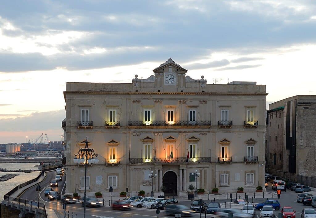 Taranto belediye binası, İtalya